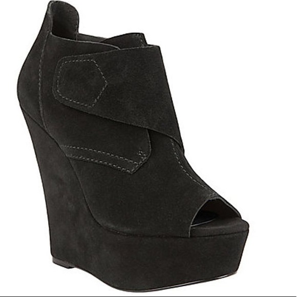 Steve Madden Shoes - Steve Madden Weylin Wedges